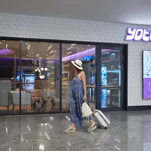 Hotel Yotelair Airport, Duty Free - International Transit Area, Estambul