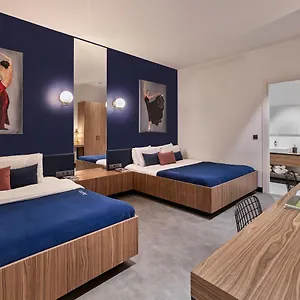 Hotel cápsula Kepler Club Sabiha Goekcen Airport - International Transit Area, Estambul